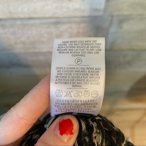 Volcom  cardigan‎ sweater in size x-small/small - Picture 6 of 7